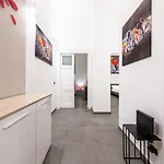 Colosseum Hub Apartment